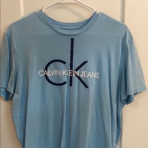 Light blue Calvin Klein shirt, medium!
